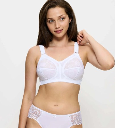 Triumph Wireless minimizer bra